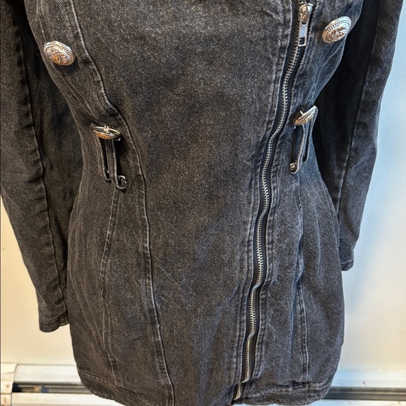 L'ATISTE Charcoal Denim Jacket with Silver Buttons - Picture 4 of 7